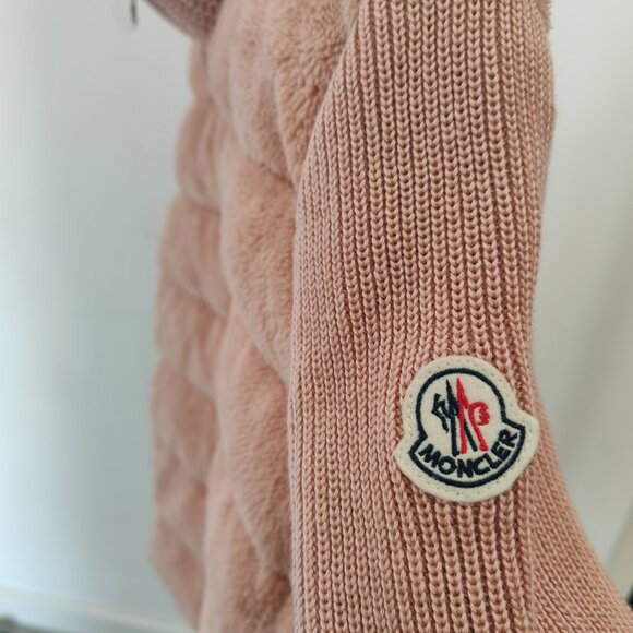 moncler A very beautiful and warm coat down-paneled faux fur and wool cardigan - Picture 6 of 12